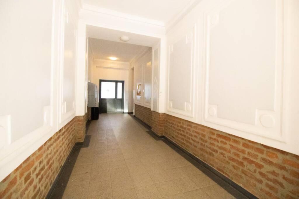 Sunny & Cozy Penthouse With Balcony L Dg4'14 Apartment เวียนนา ภายนอก รูปภาพ